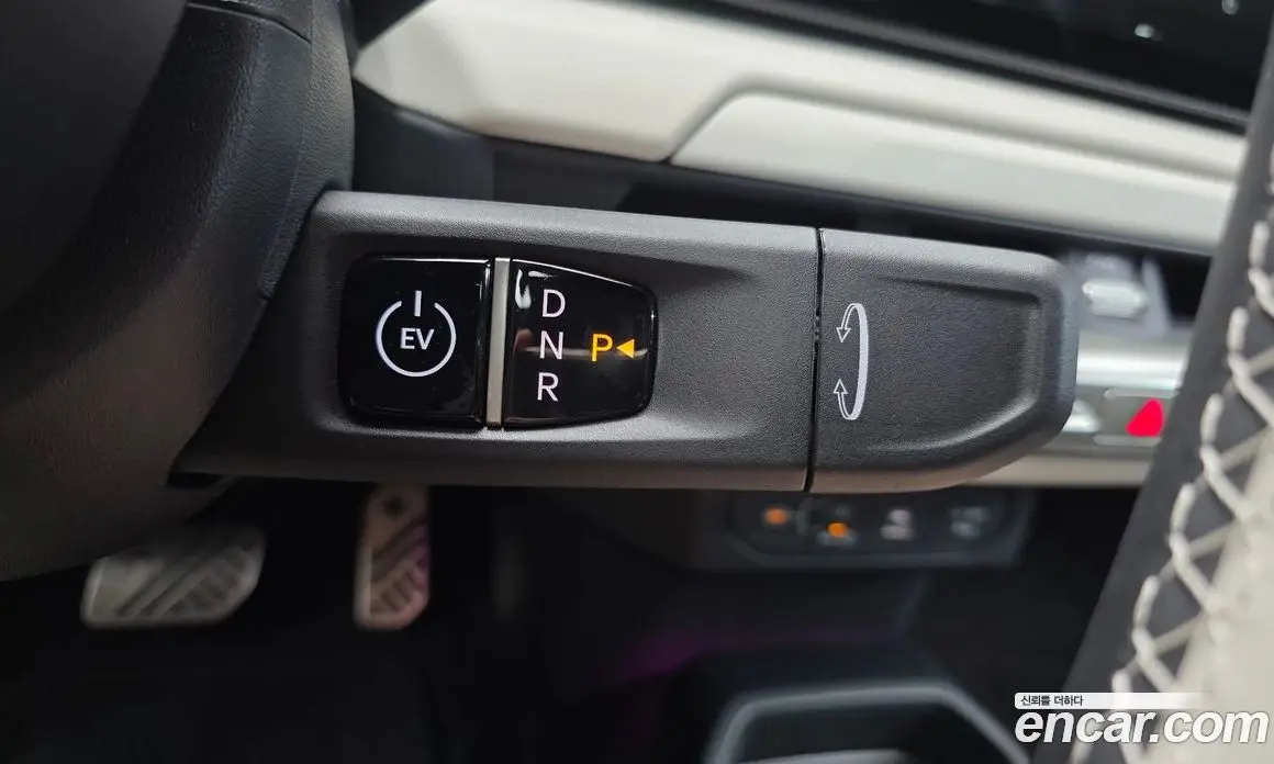 Kia EV4 2025 0.2 автомат (гидро), фото 9 Kia EV4 2025 0.2 автомат (гидро), фото 9