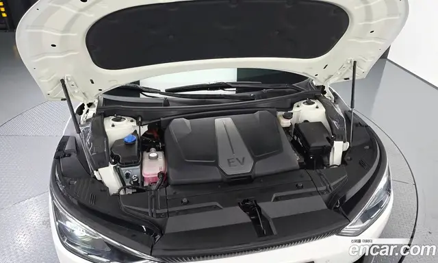 Kia EV6 2023 0.1 автомат (гидро), миниатюра 6