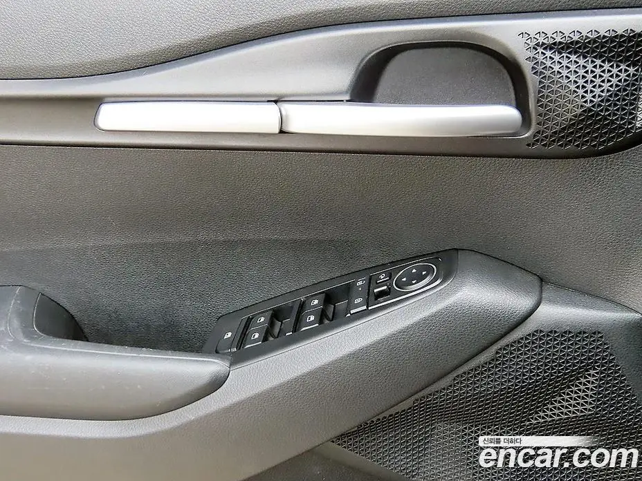 Kia Seltos 2024 1.6 автомат (гидро), фото 11 Kia Seltos 2024 1.6 автомат (гидро), фото 11
