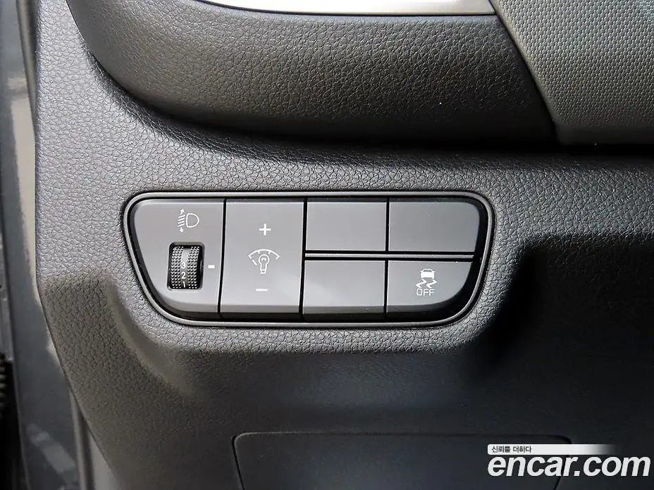 Kia Seltos 2024 1.6 автомат (гидро), фото 12 Kia Seltos 2024 1.6 автомат (гидро), фото 12