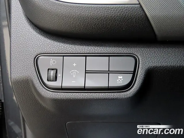Kia Seltos 2024 1.6 автомат (гидро), миниатюра 12