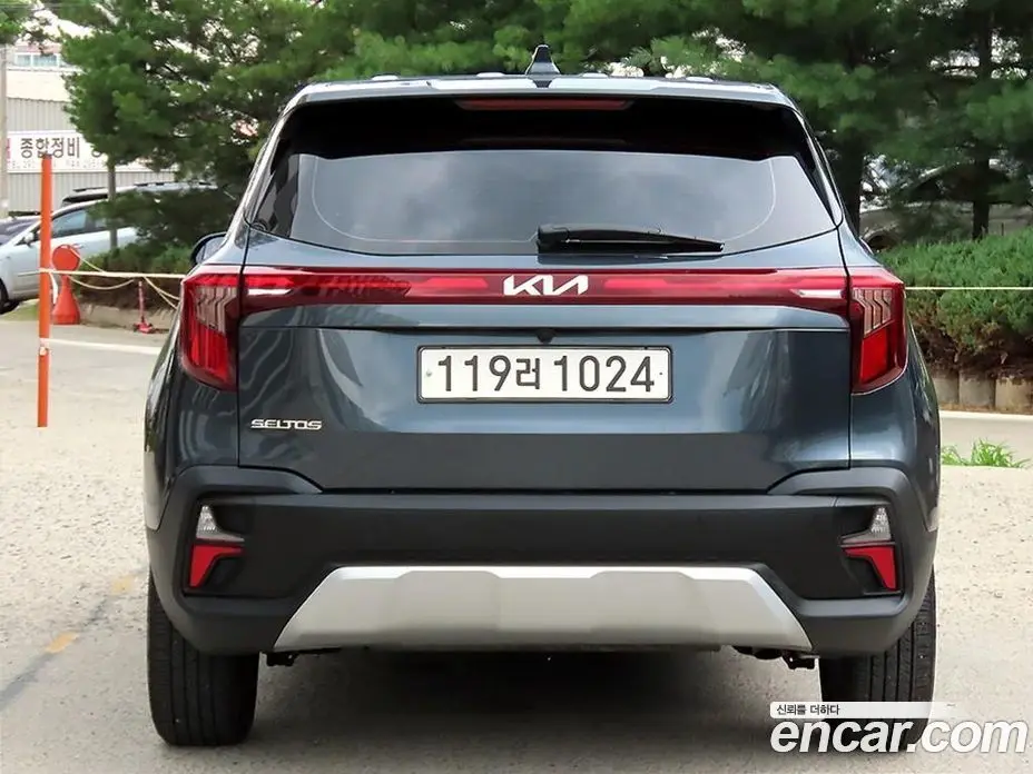 Kia Seltos 2024 1.6 автомат (гидро), фото 4 Kia Seltos 2024 1.6 автомат (гидро), фото 4