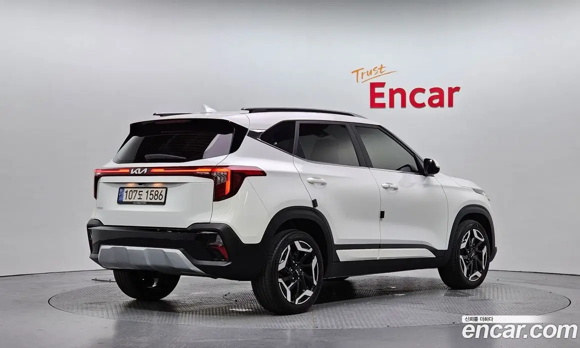 Kia Seltos 2024 1.6 автомат (гидро), фото 1 Kia Seltos 2024 1.6 автомат (гидро), фото 1