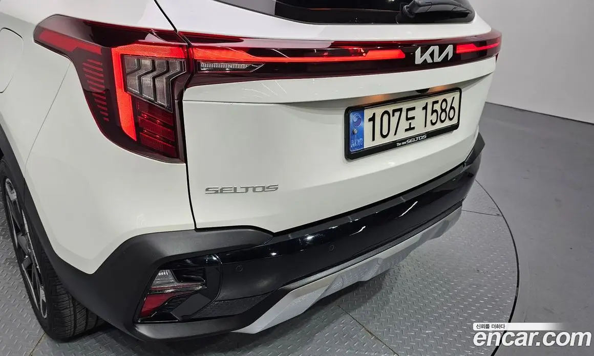 Kia Seltos 2024 1.6 автомат (гидро), фото 8 Kia Seltos 2024 1.6 автомат (гидро), фото 8