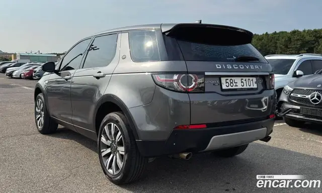Land Rover Discovery Sport 2018 2.0 автомат (гидро), миниатюра 2 Land Rover Discovery Sport 2018 2.0 автомат (гидро), миниатюра 2