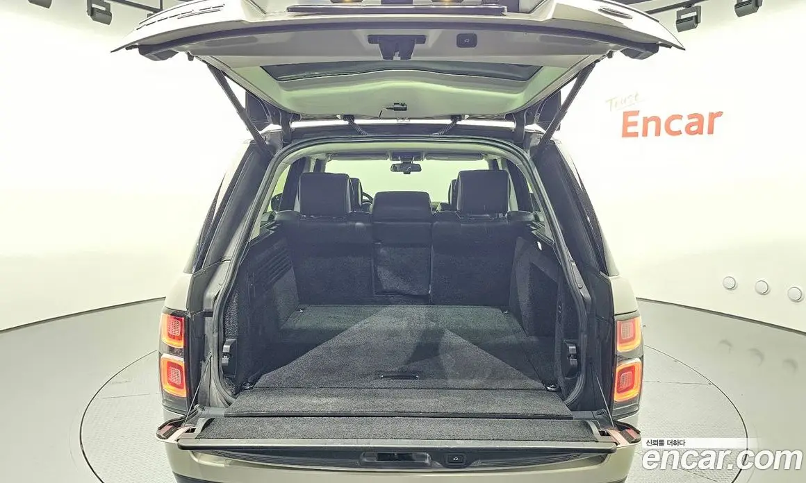 Land Rover Range Rover 2014 4.4 автомат (гидро), фото 16 Land Rover Range Rover 2014 4.4 автомат (гидро), фото 16