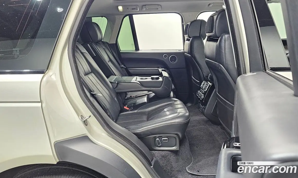 Land Rover Range Rover 2014 4.4 автомат (гидро), фото 18 Land Rover Range Rover 2014 4.4 автомат (гидро), фото 18