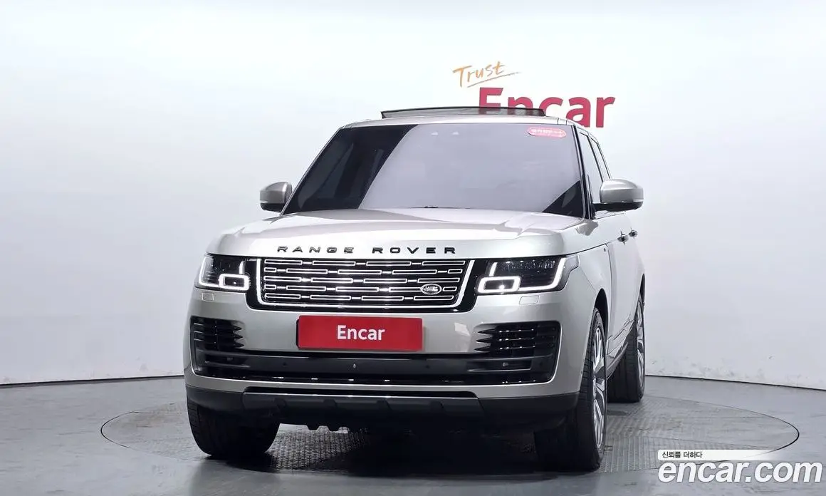 Land Rover Range Rover 2018 4.4 автомат (гидро), фото 2 Land Rover Range Rover 2018 4.4 автомат (гидро), фото 2