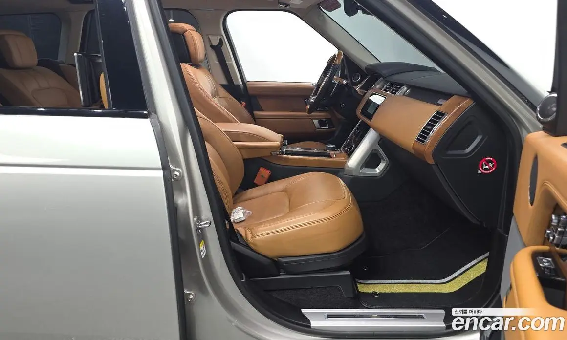 Land Rover Range Rover 2018 4.4 автомат (гидро), фото 15 Land Rover Range Rover 2018 4.4 автомат (гидро), фото 15