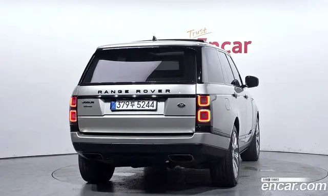 Land Rover Range Rover 2018 4.4 автомат (гидро), миниатюра 3 Land Rover Range Rover 2018 4.4 автомат (гидро), миниатюра 3
