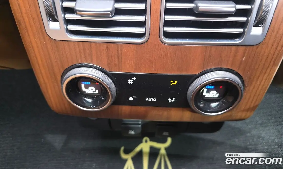 Land Rover Range Rover 2018 4.4 автомат (гидро), фото 22 Land Rover Range Rover 2018 4.4 автомат (гидро), фото 22