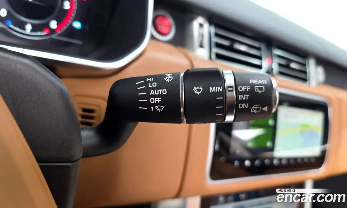 Land Rover Range Rover 2018 4.4 автомат (гидро), фото 26 Land Rover Range Rover 2018 4.4 автомат (гидро), фото 26