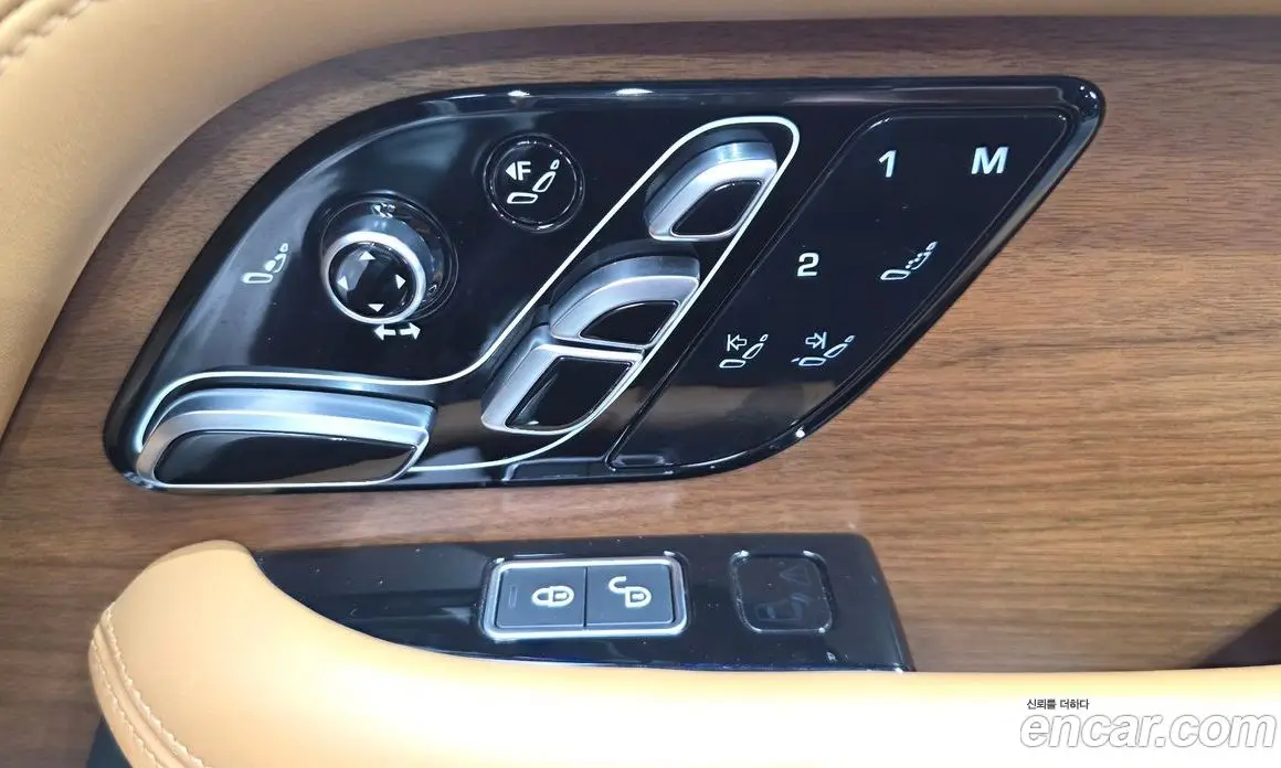 Land Rover Range Rover 2018 4.4 автомат (гидро), фото 33 Land Rover Range Rover 2018 4.4 автомат (гидро), фото 33