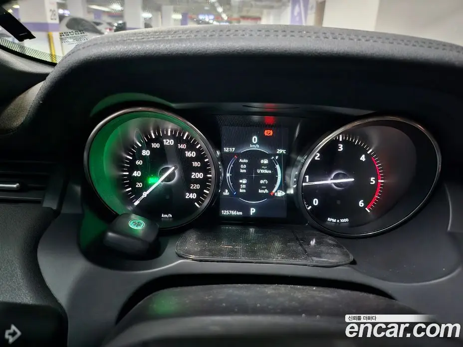 Land Rover Range Rover Evoque 2016 2.0 автомат (гидро), фото 6 Land Rover Range Rover Evoque 2016 2.0 автомат (гидро), фото 6