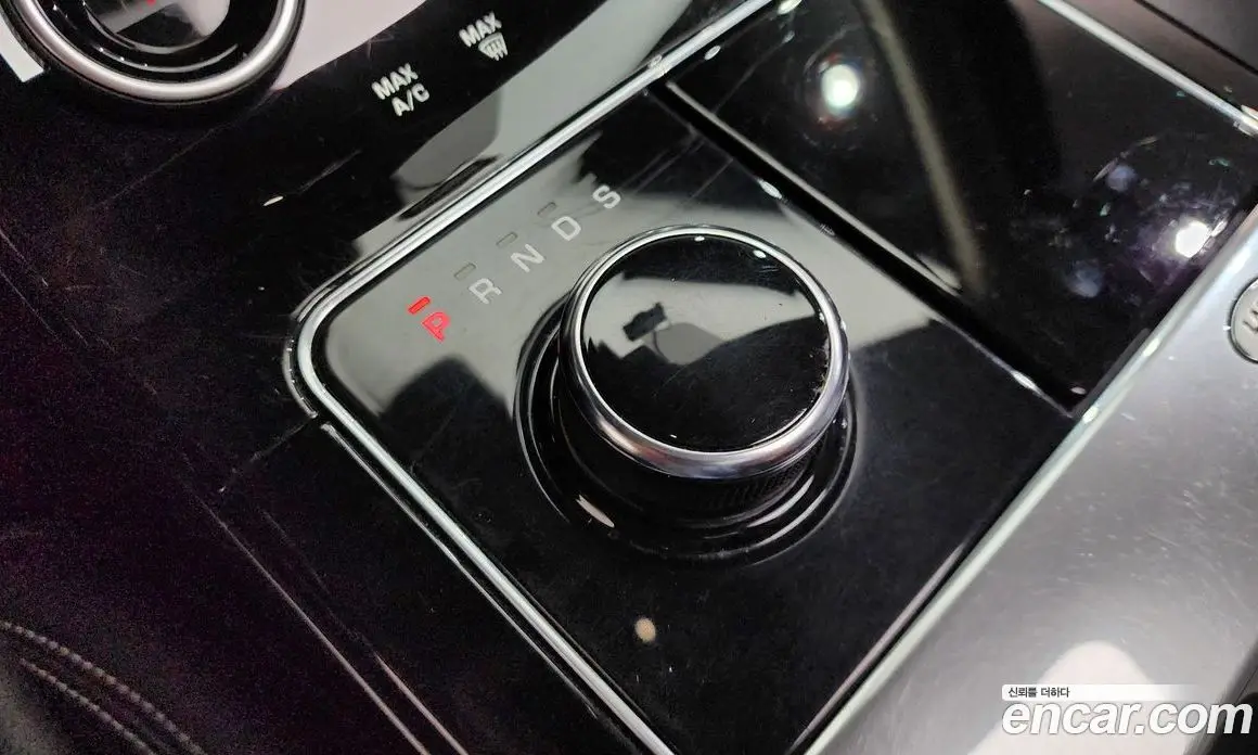 Land Rover Range Rover Velar 2019 2.0 автомат (гидро), фото 9