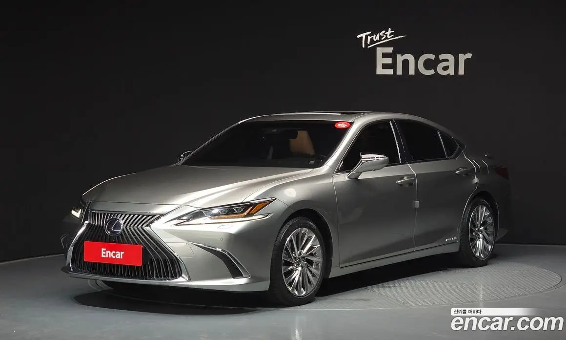 Lexus ES 2021 2.5 автомат (гидро), фото 1 Lexus ES 2021 2.5 автомат (гидро), фото 1