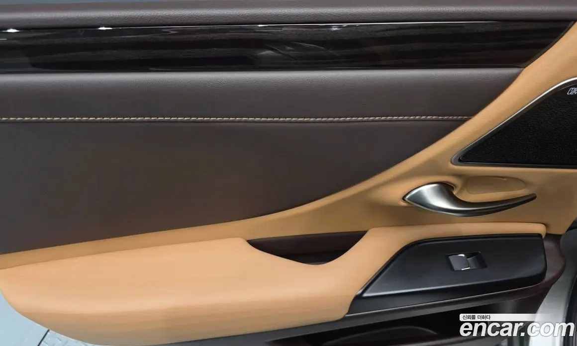 Lexus ES 2021 2.5 автомат (гидро), фото 15 Lexus ES 2021 2.5 автомат (гидро), фото 15