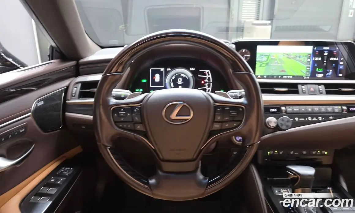 Lexus ES 2021 2.5 автомат (гидро), фото 18 Lexus ES 2021 2.5 автомат (гидро), фото 18