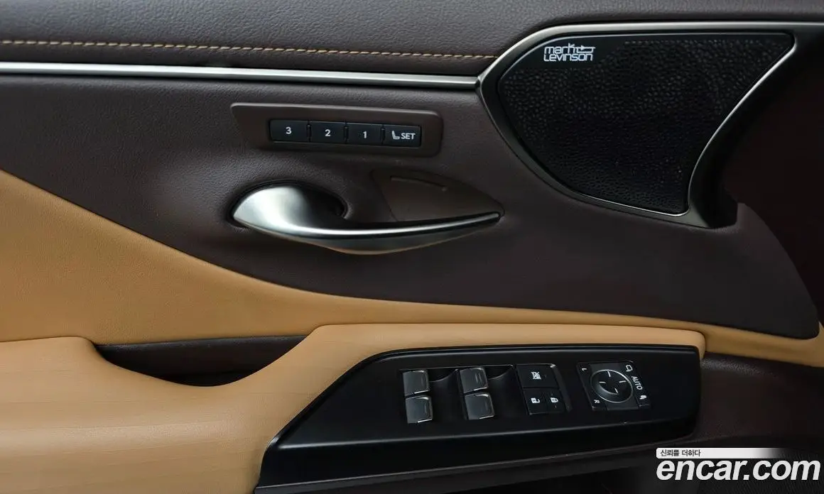 Lexus ES 2021 2.5 автомат (гидро), фото 19 Lexus ES 2021 2.5 автомат (гидро), фото 19