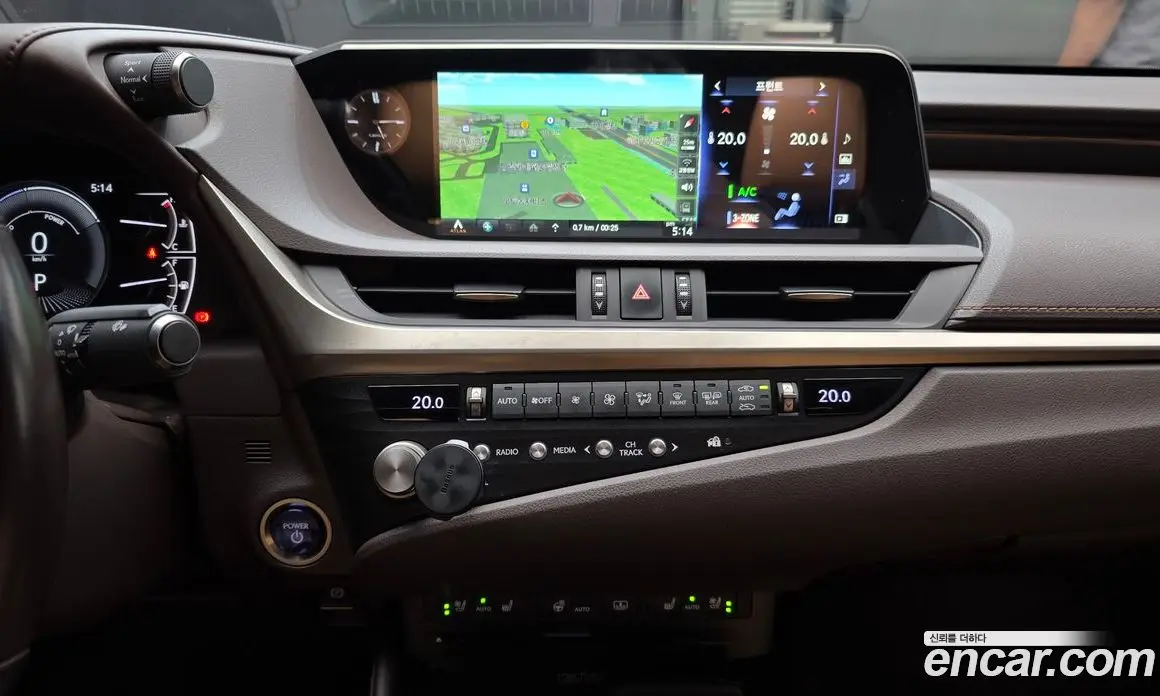 Lexus ES 2021 2.5 автомат (гидро), фото 30 Lexus ES 2021 2.5 автомат (гидро), фото 30