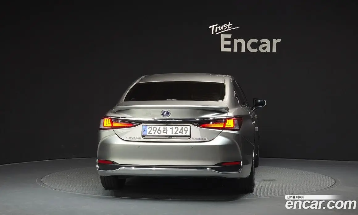 Lexus ES 2021 2.5 автомат (гидро), фото 4 Lexus ES 2021 2.5 автомат (гидро), фото 4
