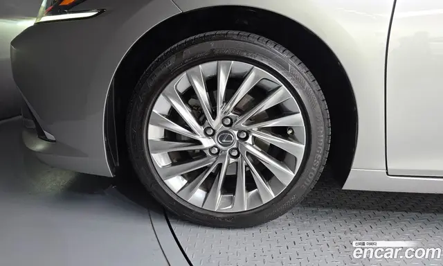 Lexus ES 2021 2.5 автомат (гидро), миниатюра 5 Lexus ES 2021 2.5 автомат (гидро), миниатюра 5