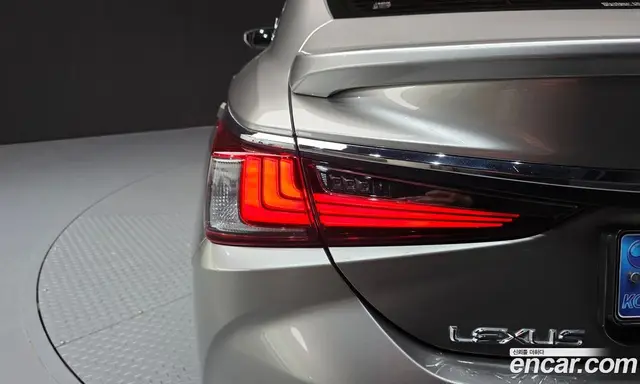 Lexus ES 2021 2.5 автомат (гидро), миниатюра 9 Lexus ES 2021 2.5 автомат (гидро), миниатюра 9