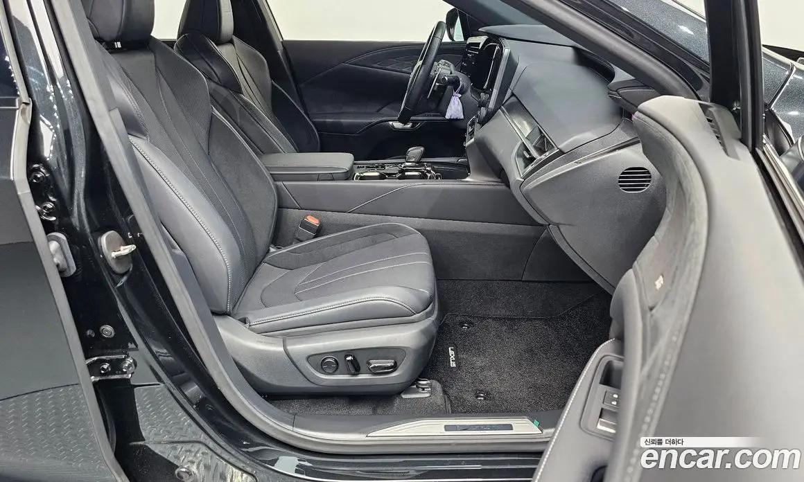 Lexus RX 2024 2.4 автомат (гидро), фото 15 Lexus RX 2024 2.4 автомат (гидро), фото 15