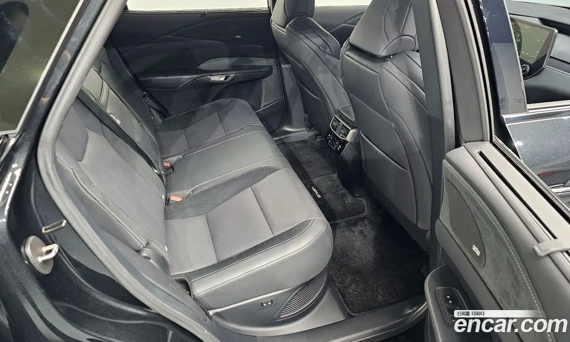 Lexus RX 2024 2.4 автомат (гидро), фото 16 Lexus RX 2024 2.4 автомат (гидро), фото 16