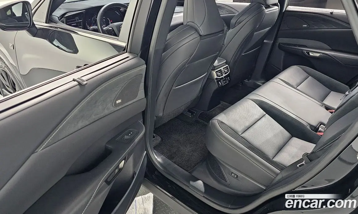 Lexus RX 2024 2.4 автомат (гидро), фото 17 Lexus RX 2024 2.4 автомат (гидро), фото 17