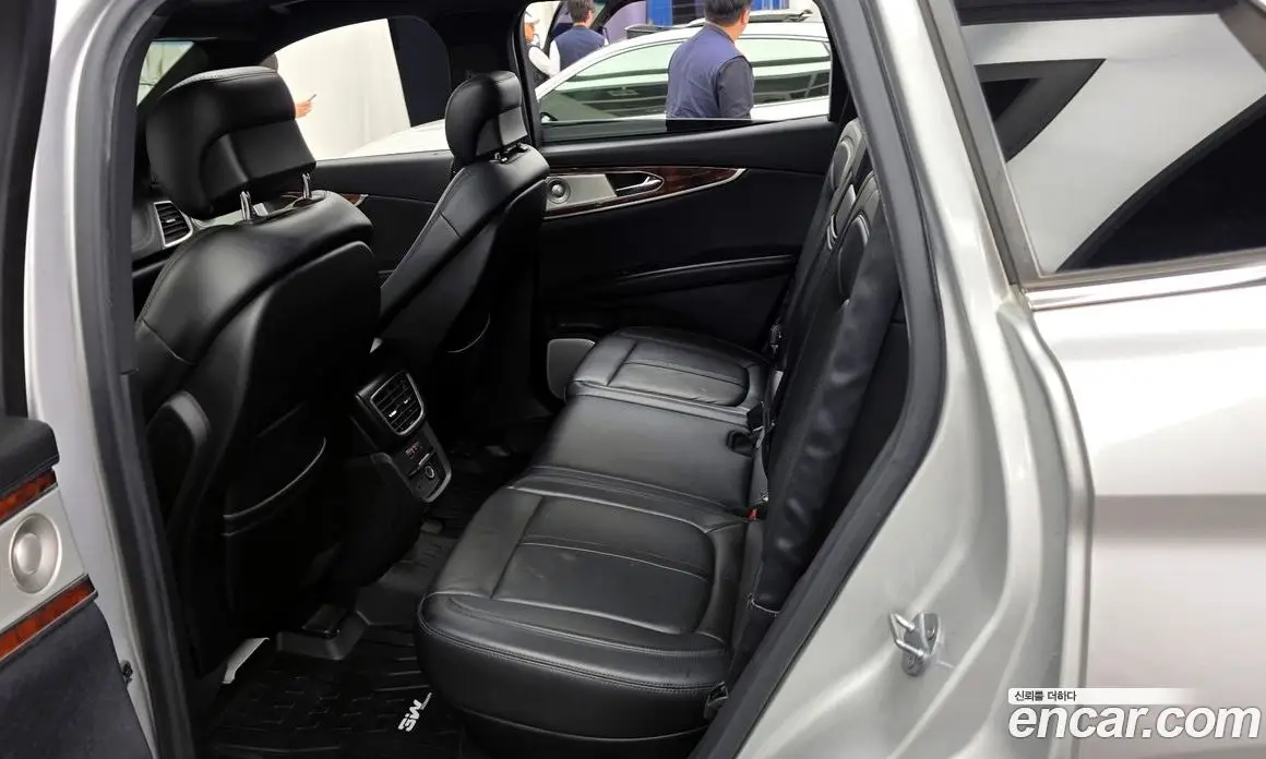 Lincoln MKX 2017 2.7 автомат (гидро), фото 16 Lincoln MKX 2017 2.7 автомат (гидро), фото 16