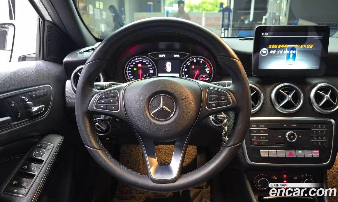Mercedes-Benz A-Class 2017 1.6 автомат (гидро), фото 13