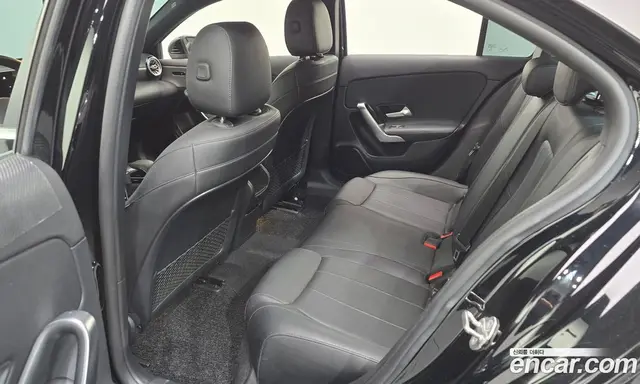 Mercedes-Benz A-Class 2020 2.0 автомат (гидро), миниатюра 11
