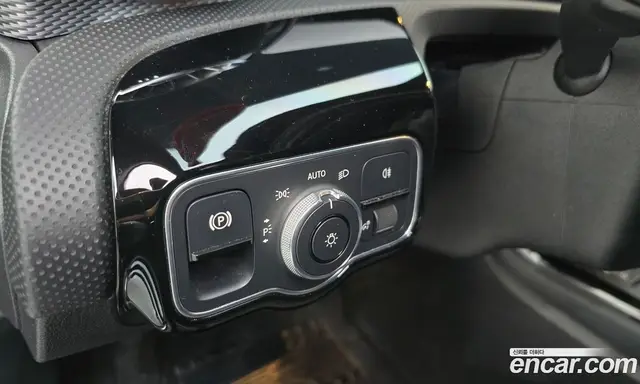 Mercedes-Benz A-Class 2020 2.0 автомат (гидро), миниатюра 12