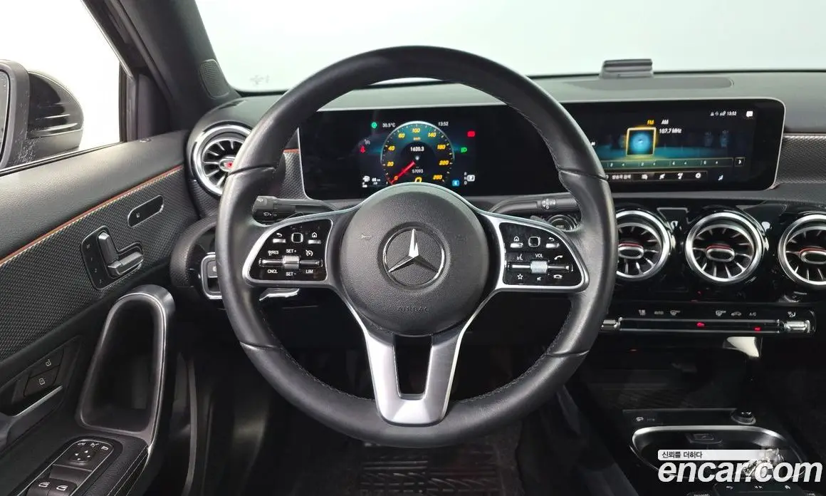 Mercedes-Benz A-Class 2020 2.0 автомат (гидро), фото 14