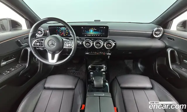 Mercedes-Benz A-Class 2020 2.0 автомат (гидро), миниатюра 7