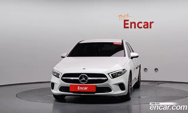 Mercedes-Benz A-Class 2021 2.0 автомат (гидро), миниатюра 2