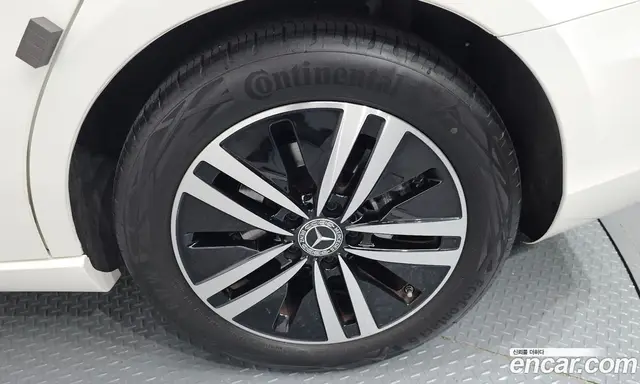 Mercedes-Benz A-Class 2021 2.0 автомат (гидро), миниатюра 6