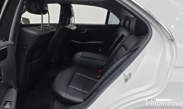 Mercedes-Benz E-Class 2013 3.5 автомат (гидро), миниатюра 12
