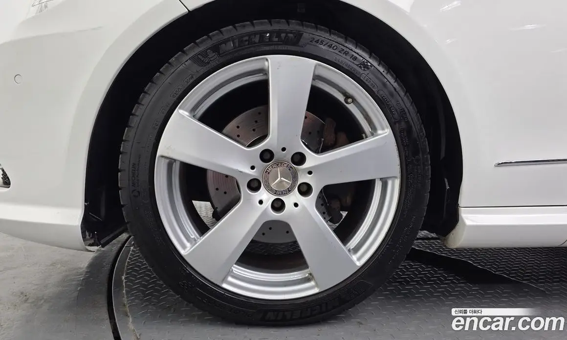 Mercedes-Benz E-Class 2013 3.5 автомат (гидро), фото 5