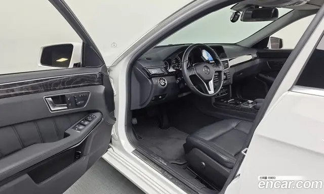 Mercedes-Benz E-Class 2013 3.5 автомат (гидро), миниатюра 10