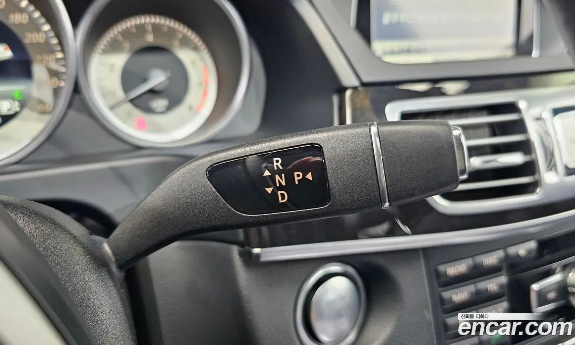 Mercedes-Benz E-Class 2015 3.5 автомат (гидро), фото 9 Mercedes-Benz E-Class 2015 3.5 автомат (гидро), фото 9