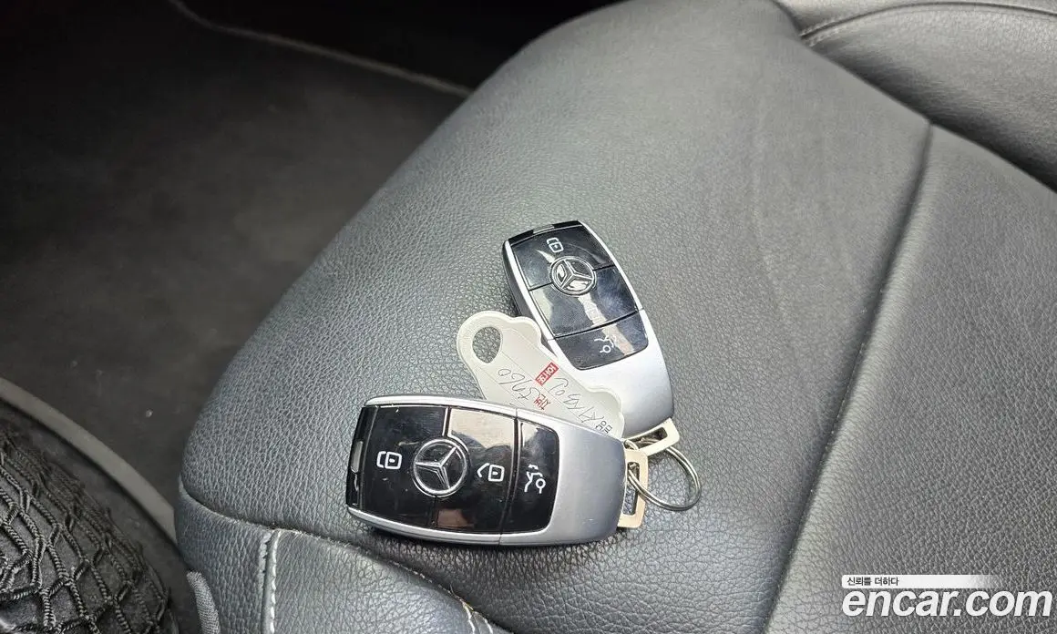 Mercedes-Benz E-Class 2016 2.0 автомат (гидро), фото 15 Mercedes-Benz E-Class 2016 2.0 автомат (гидро), фото 15