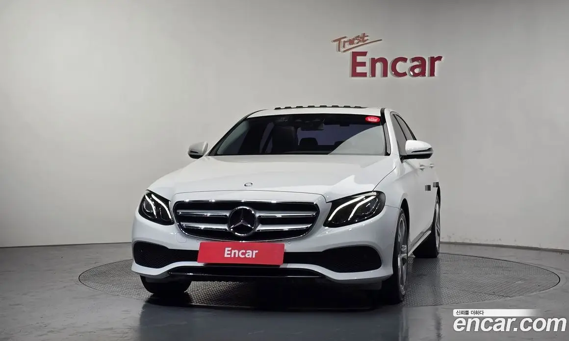 Mercedes-Benz E-Class 2016 2.0 автомат (гидро), фото 3 Mercedes-Benz E-Class 2016 2.0 автомат (гидро), фото 3