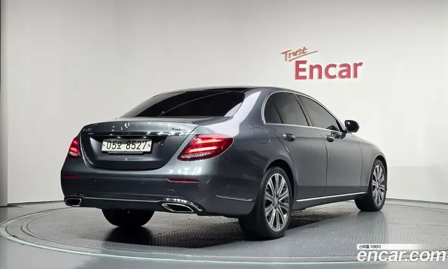 Mercedes-Benz E-Class 2017 3.0 автомат (гидро), миниатюра 2