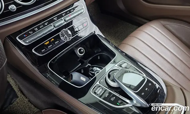 Mercedes-Benz E-Class 2017 3.0 автомат (гидро), миниатюра 9