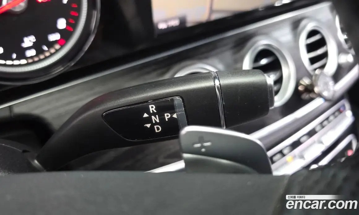 Mercedes-Benz E-Class 2018 2.0 автомат (гидро), фото 12 Mercedes-Benz E-Class 2018 2.0 автомат (гидро), фото 12
