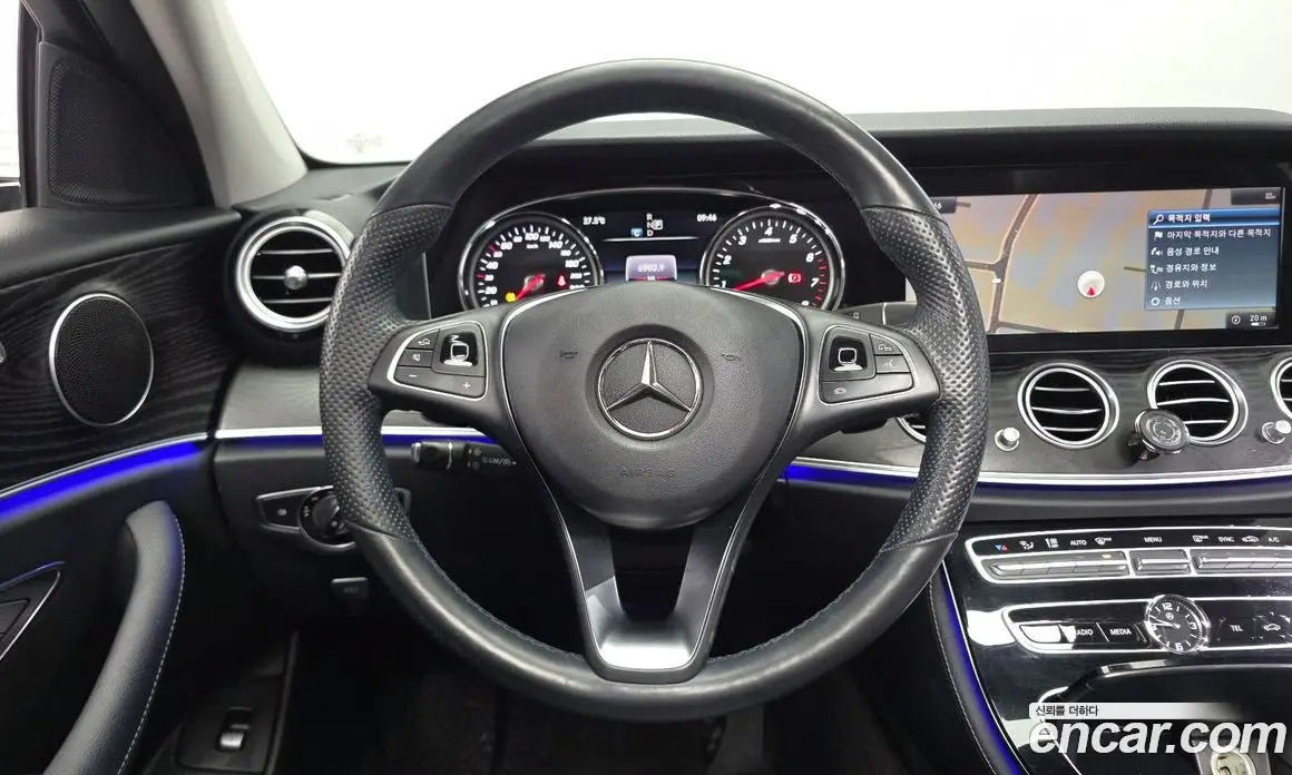 Mercedes-Benz E-Class 2018 2.0 автомат (гидро), фото 19 Mercedes-Benz E-Class 2018 2.0 автомат (гидро), фото 19