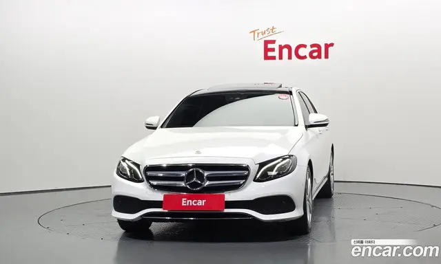 Mercedes-Benz E-Class 2018 2.0 автомат (гидро), миниатюра 3 Mercedes-Benz E-Class 2018 2.0 автомат (гидро), миниатюра 3
