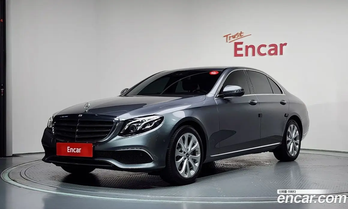 Mercedes-Benz E-Class 2019 1.9 автомат (гидро), фото 1 Mercedes-Benz E-Class 2019 1.9 автомат (гидро), фото 1